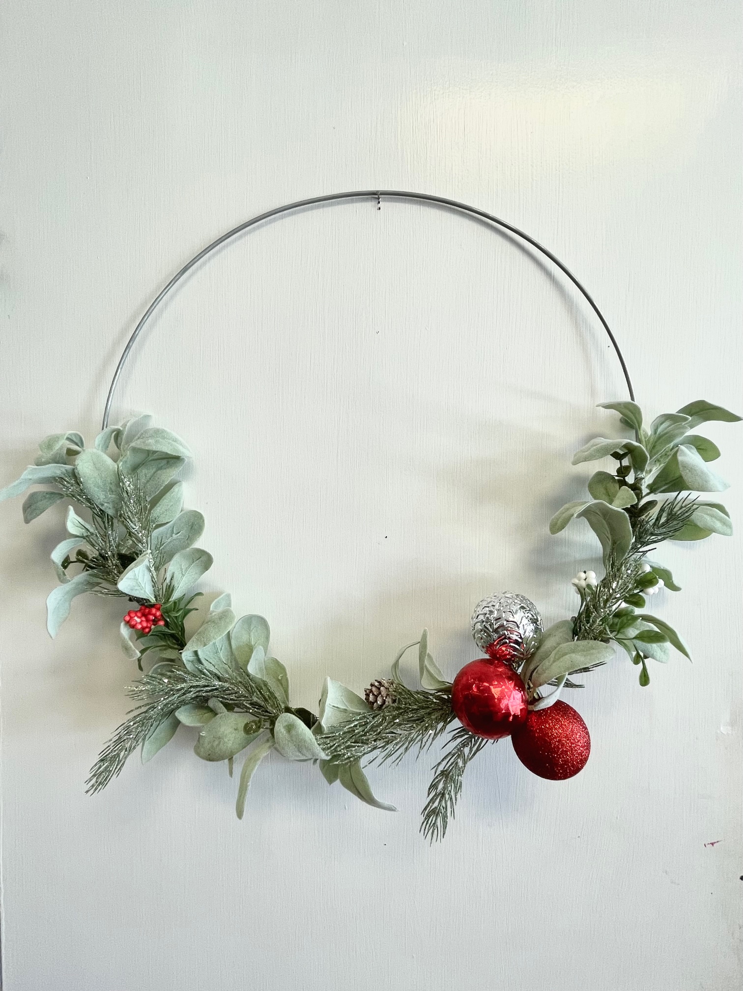 IN-STUDIO: Holiday Ornament Wreath - DIY