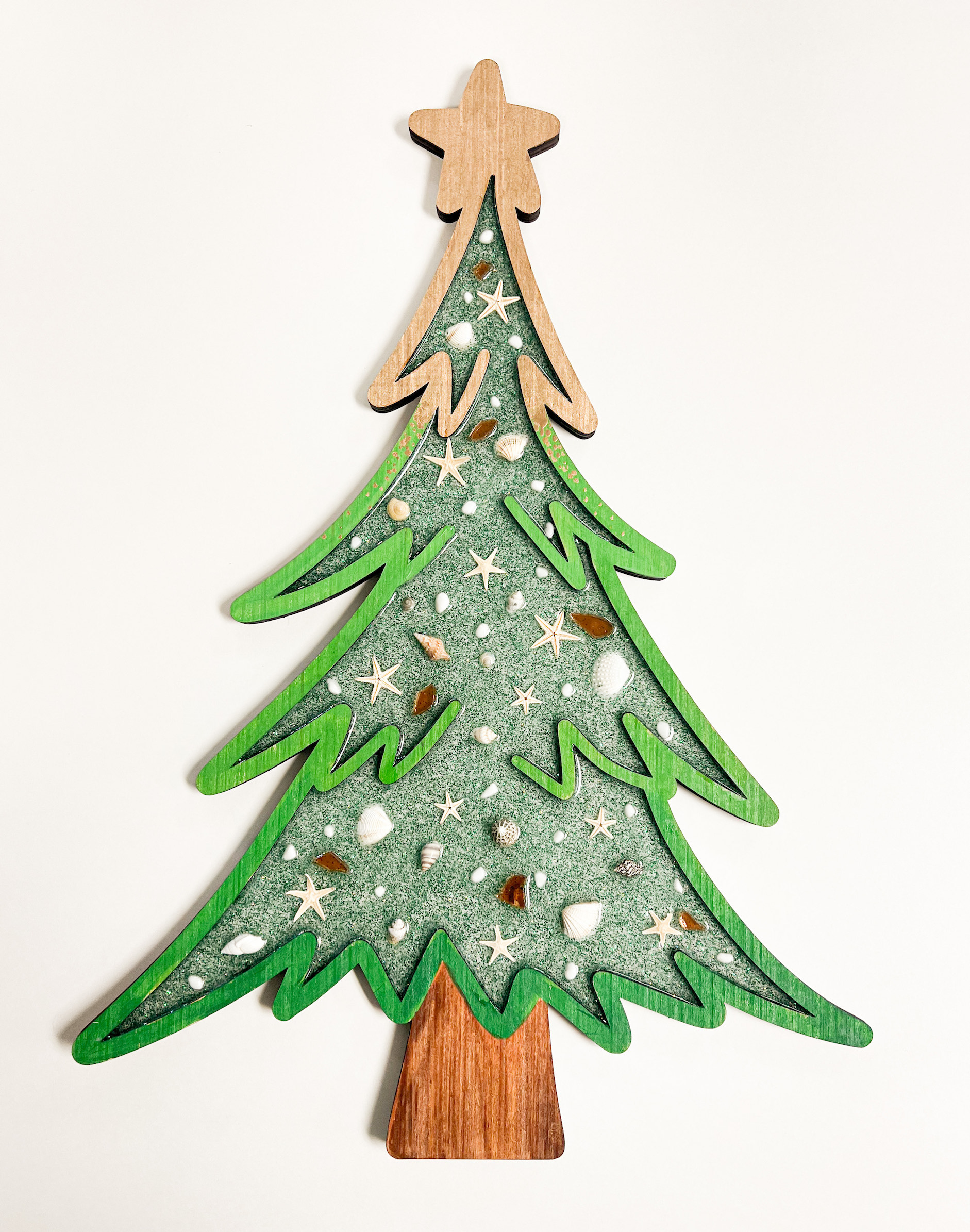 Resin Poured Christmas Tree Workshop!