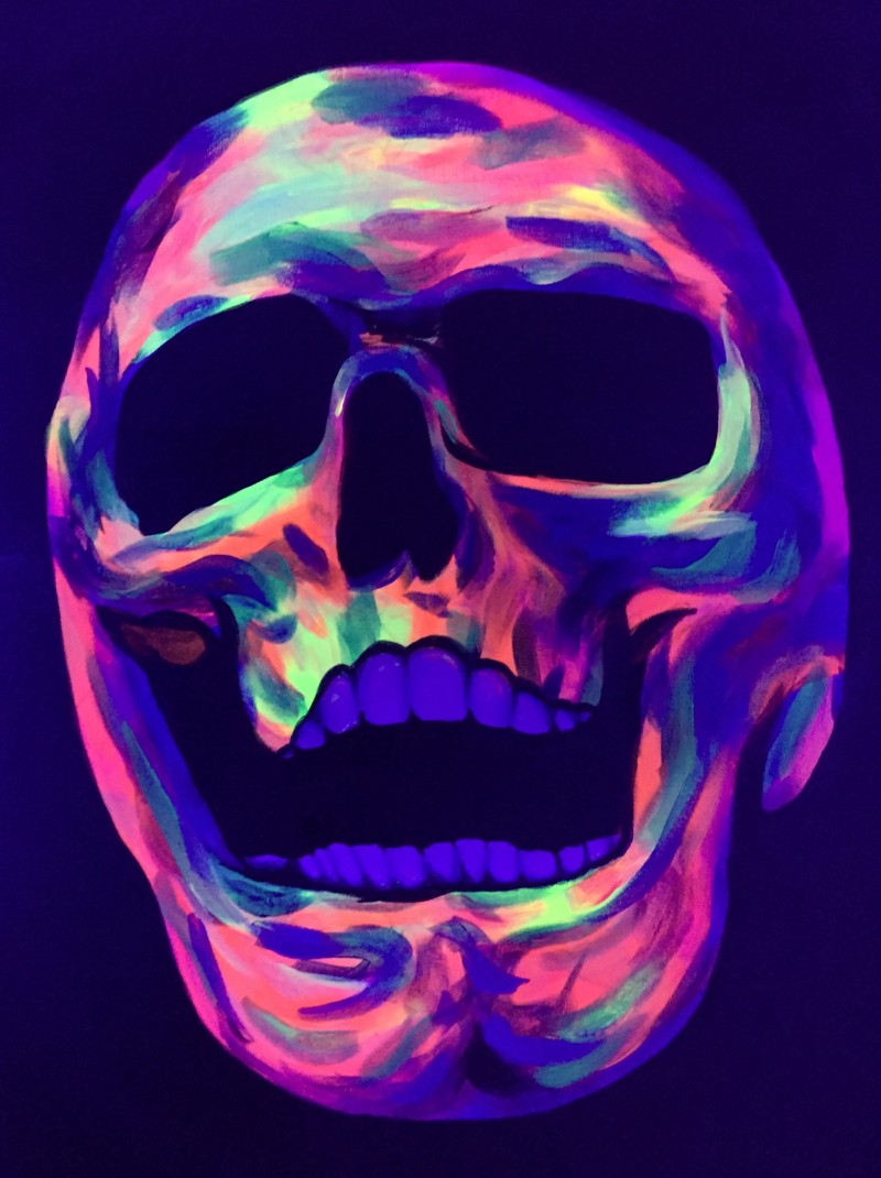BLACKLIGHT Skull 